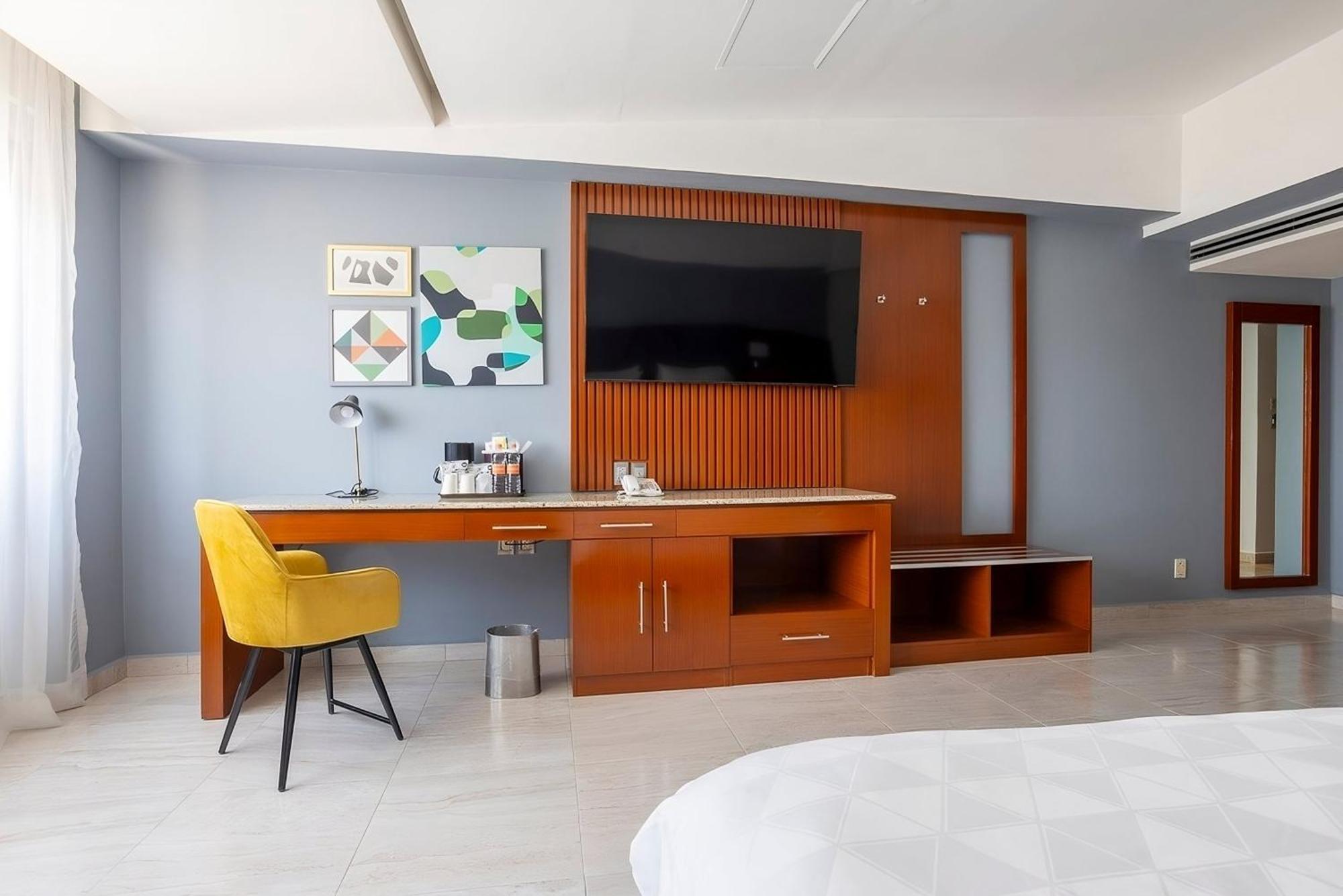 Holiday Inn Puebla Finsa By Ihg Εξωτερικό φωτογραφία