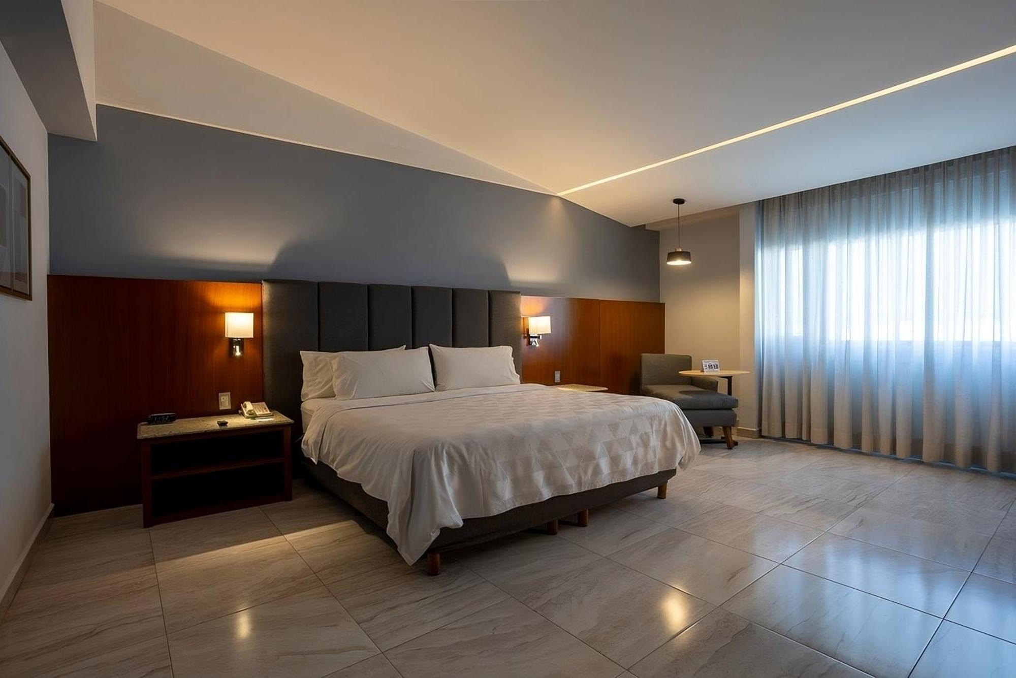 Holiday Inn Puebla Finsa By Ihg Εξωτερικό φωτογραφία