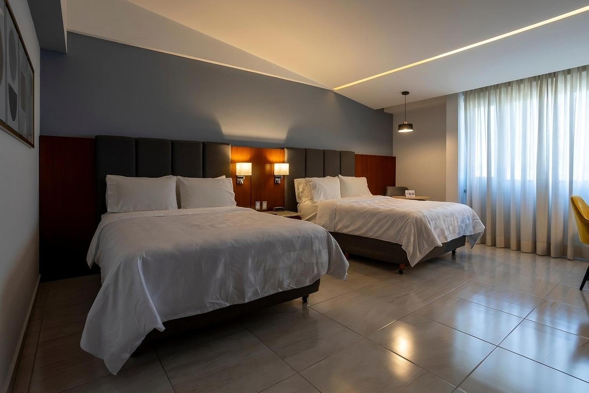 Holiday Inn Puebla Finsa By Ihg Εξωτερικό φωτογραφία