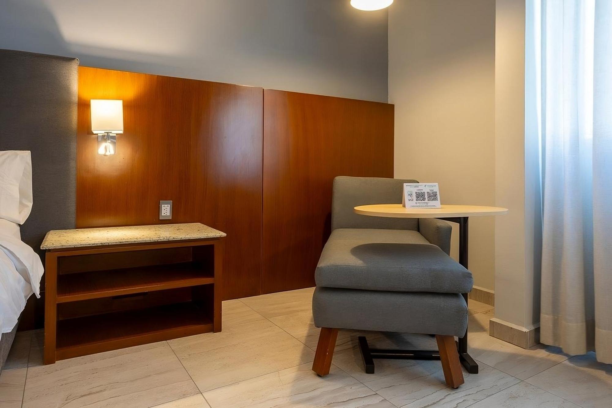 Holiday Inn Puebla Finsa By Ihg Εξωτερικό φωτογραφία