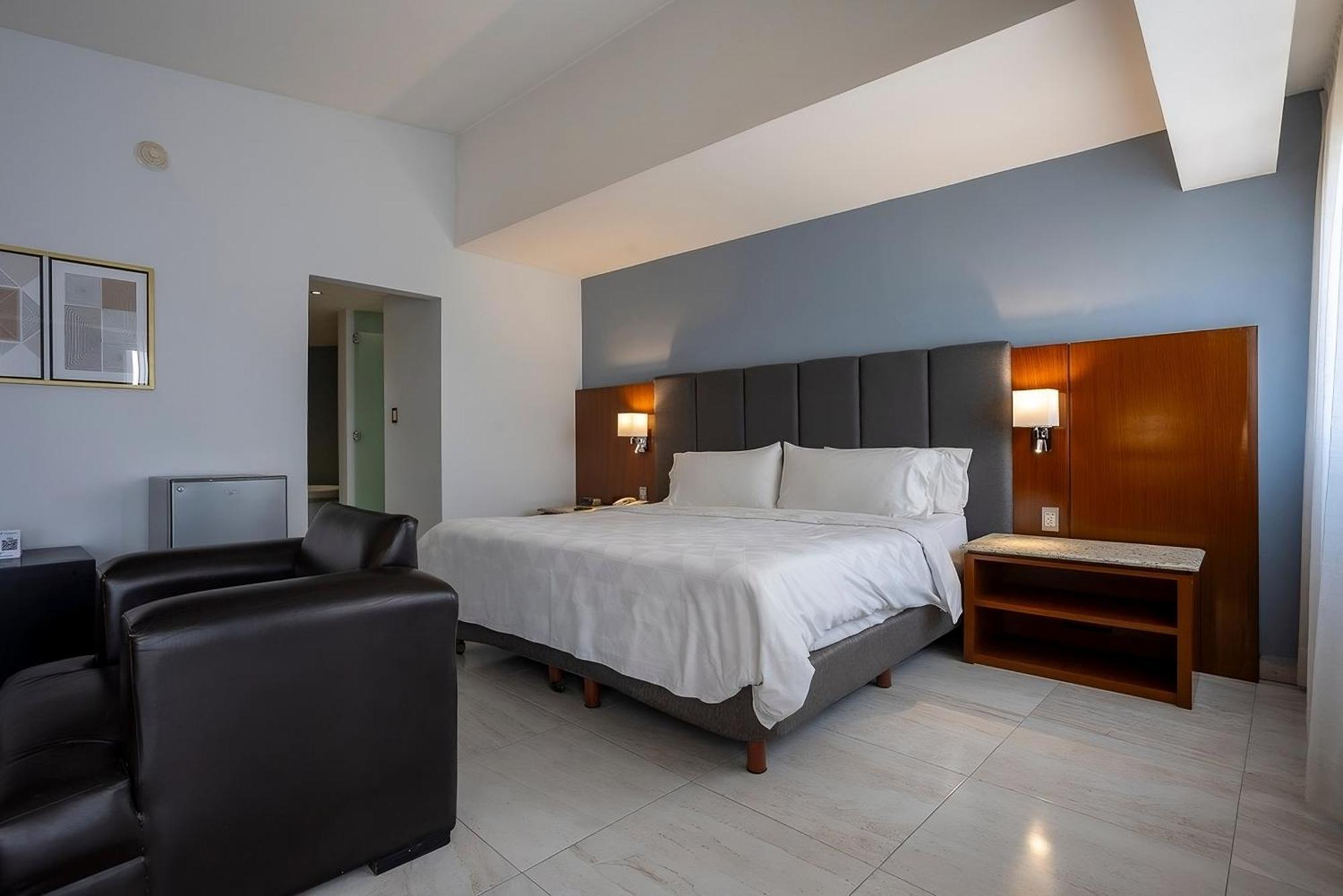 Holiday Inn Puebla Finsa By Ihg Εξωτερικό φωτογραφία