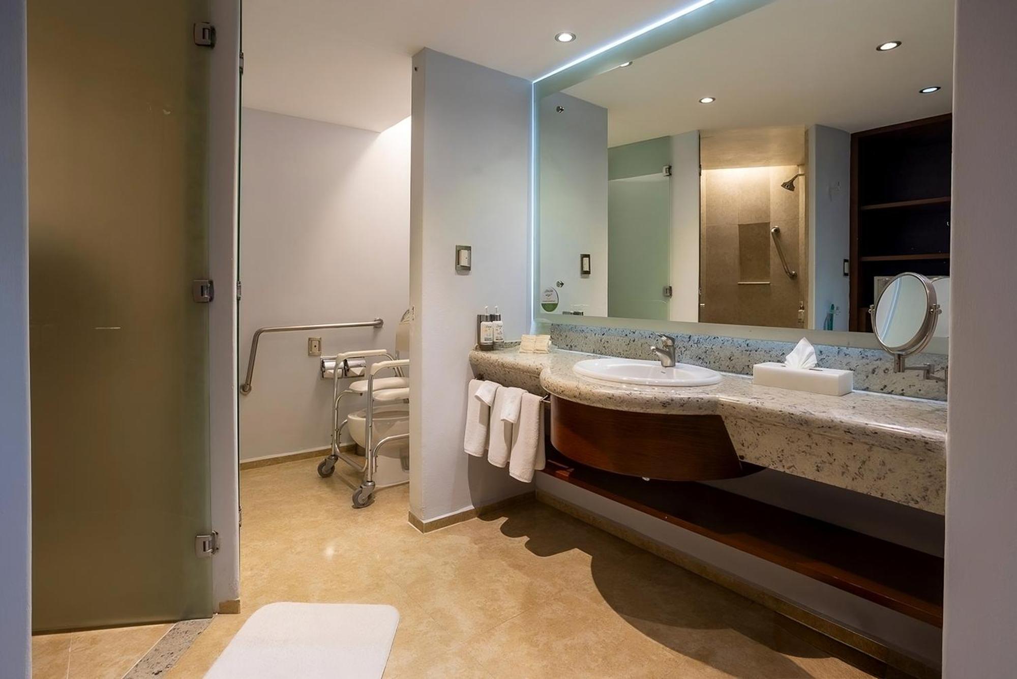 Holiday Inn Puebla Finsa By Ihg Εξωτερικό φωτογραφία
